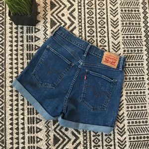 Levis Mile High Jean Shorts Size 27